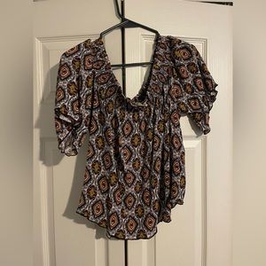 Off the shoulder or on shoulder blouse